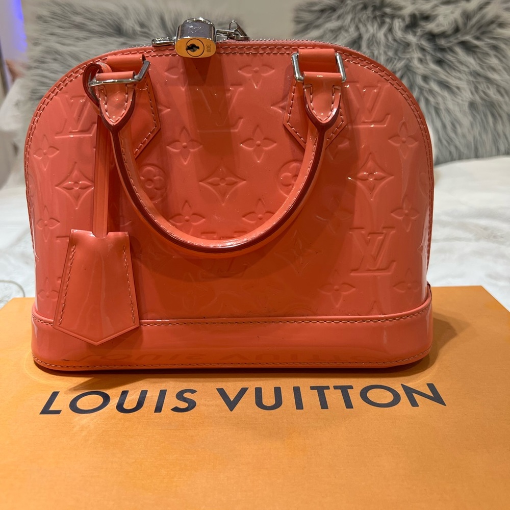 Louis Vuitton Alma BB in rare color - Picture 4 of 13